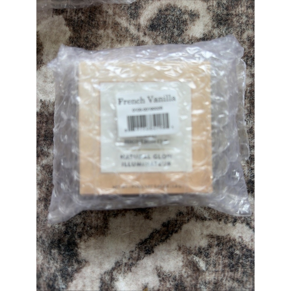 Laura Geller Baked Highlighter Natural Glow 0.06 oz - FRENCH VANILLA - 0019002B